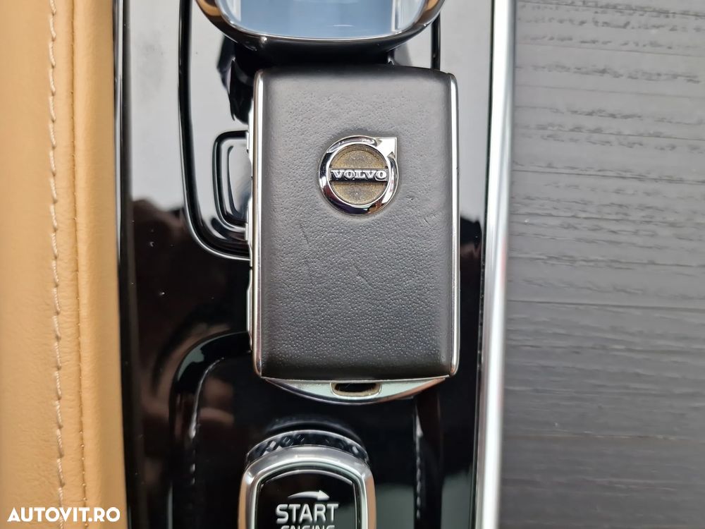 Volvo XC 90 - 24
