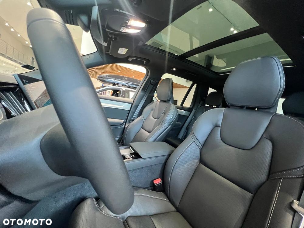 Volvo XC 90 T8 AWD Plug-In Hybrid Ultra Black Edition 7os - 17