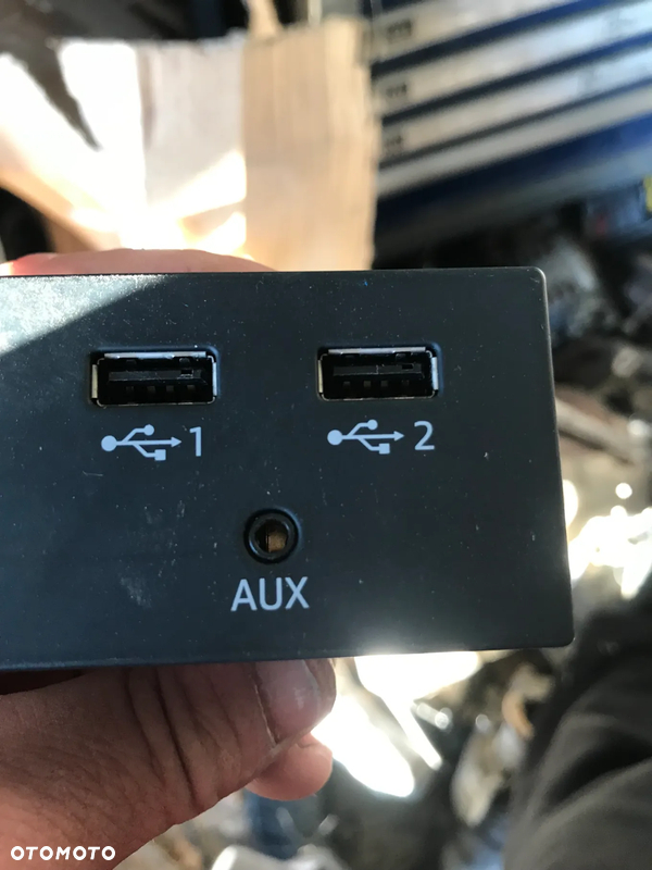 AUDI A3 8V LIFT GNIAZDO USB 81A035736