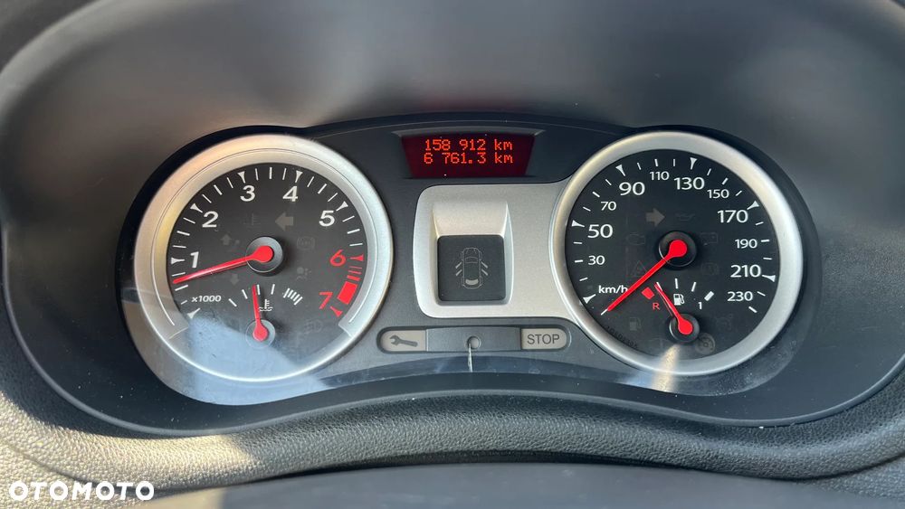 Renault Clio - 26