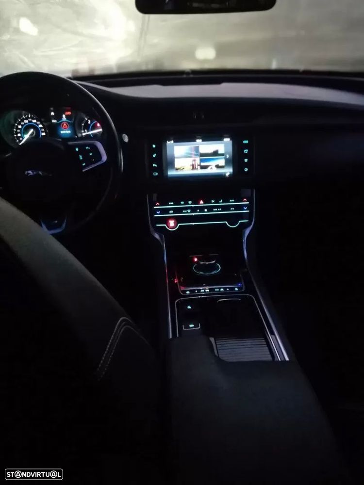 Jaguar XF Sportbrake 2.0 D R-Sport Aut. - 13