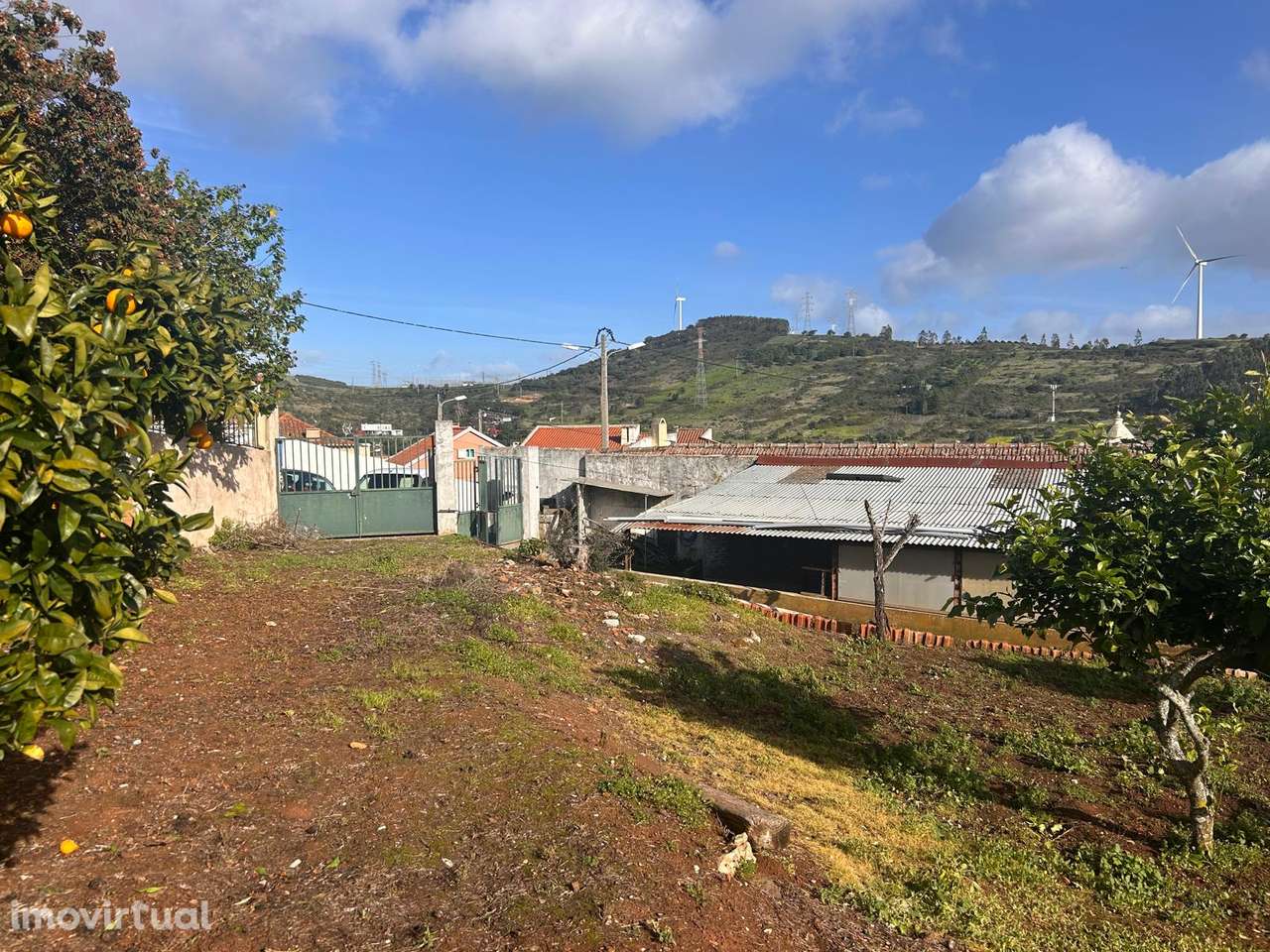 Terreno Urbanizável com vista Serra - Grande imagem: 2/19