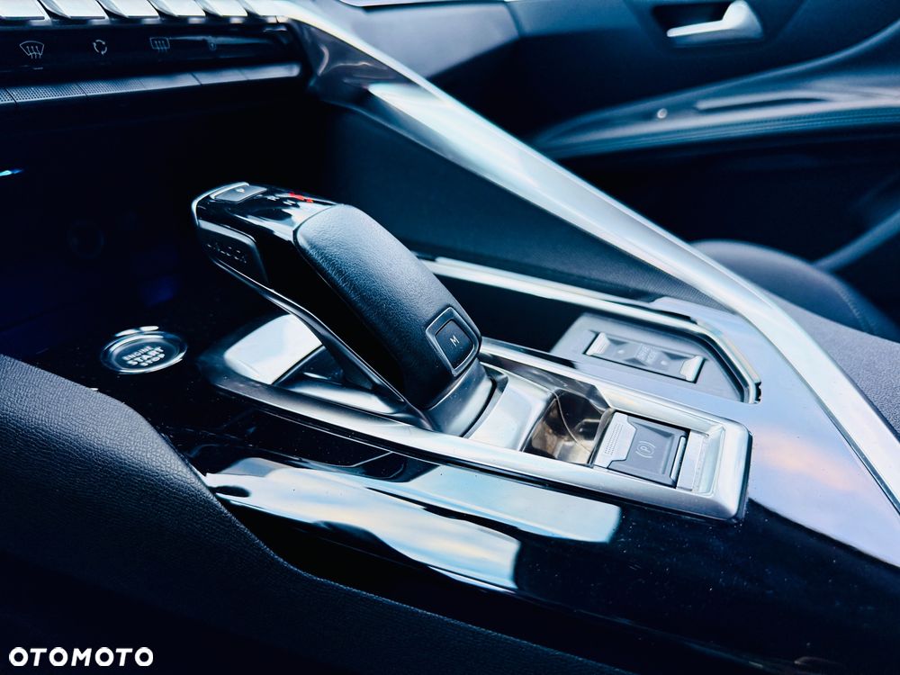 Peugeot 3008 BlueHDi 130 Stop & Start EAT8 Allure Business-Paket - 8
