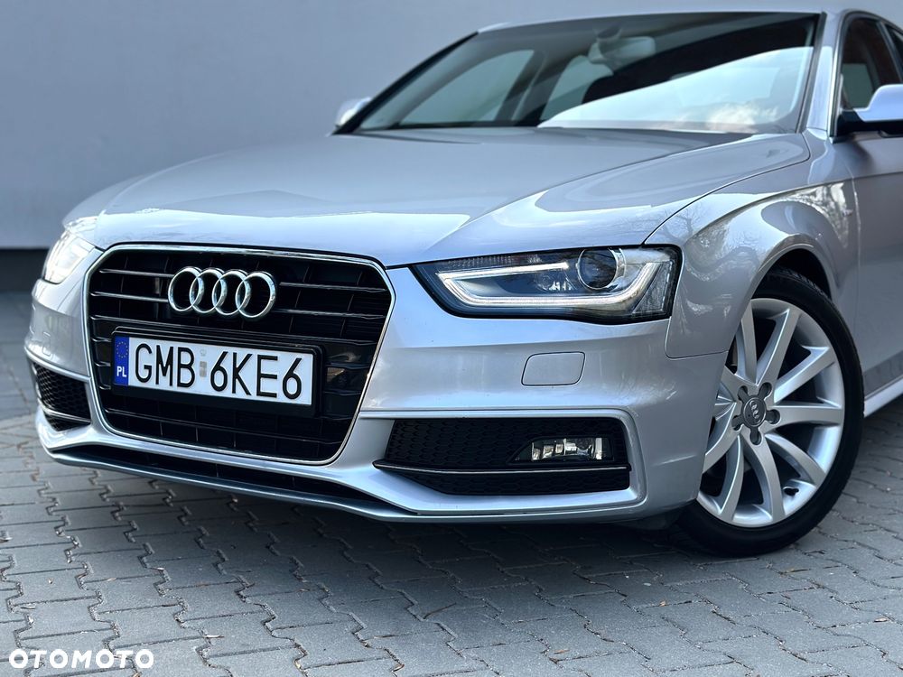 Audi A4 Limousine 2.0 TDI DPF clean diesel multitronic Ambiente - 2