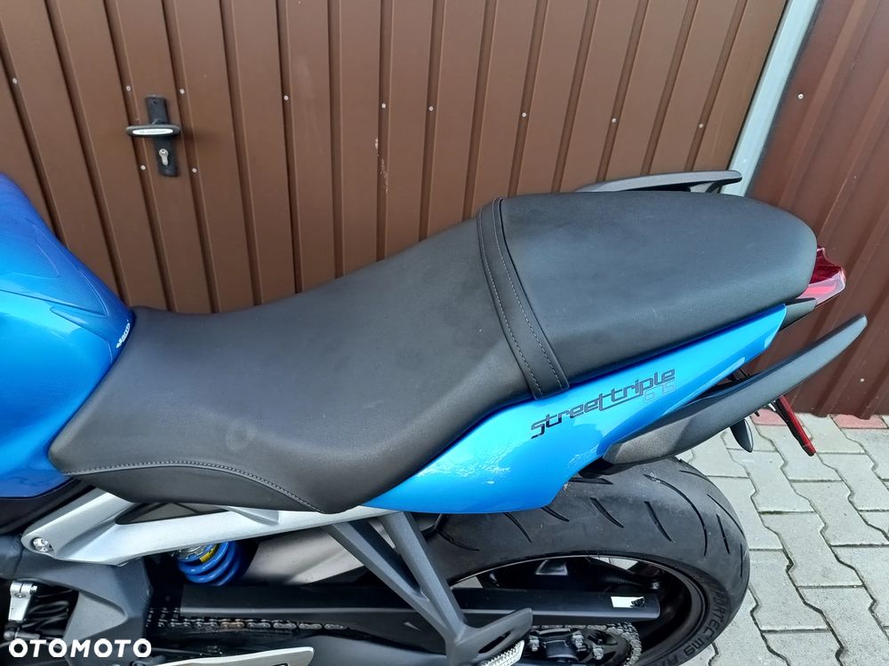 Triumph Street Triple - 30