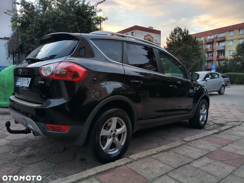 Ford Kuga 2.0 TDCi 2x4 Titanium - 32
