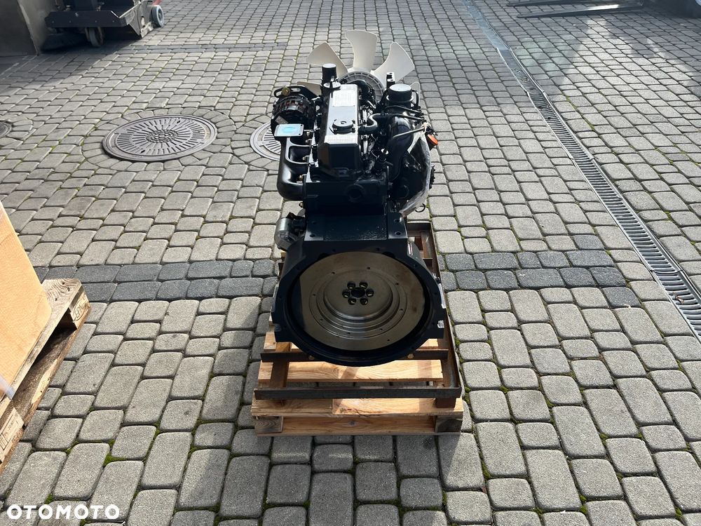 SILNIK KIOTI 4A220LWS DAEDONG KUBOTA V2203 17000netto - 8