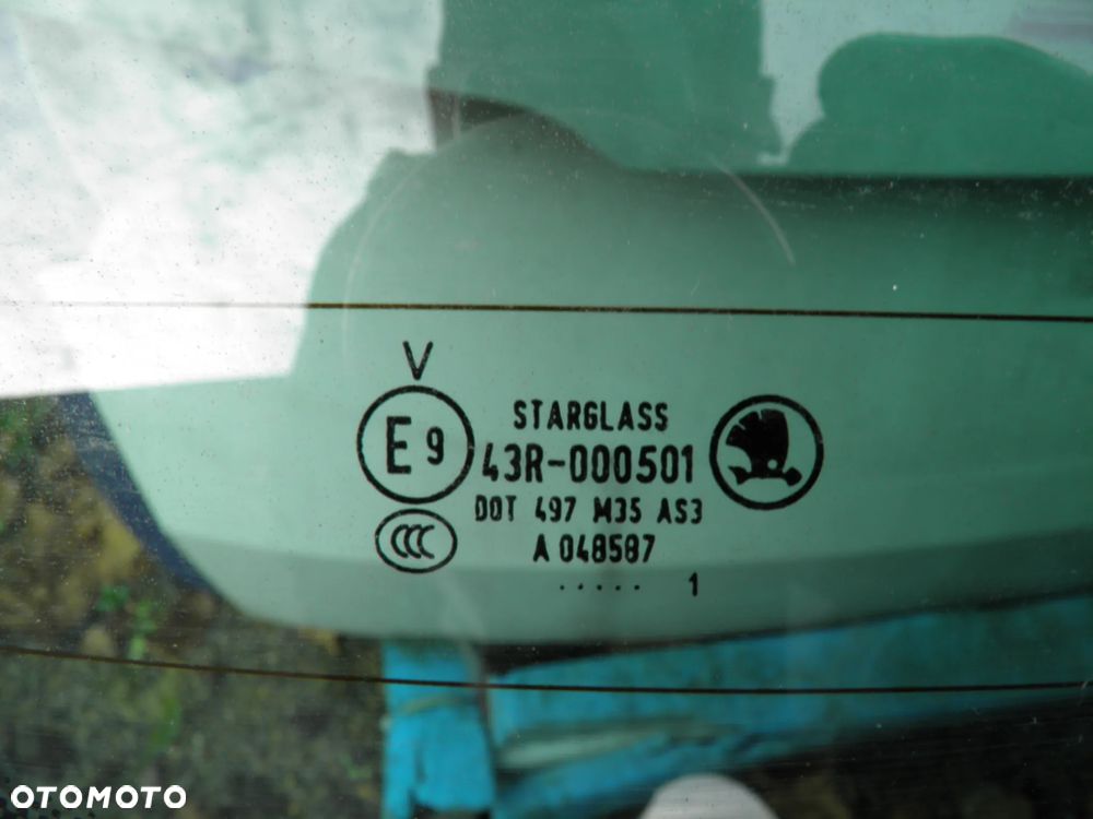 Szyba tylna w klapę SKODA SUPERB II KOMBI 11 ROK - 2