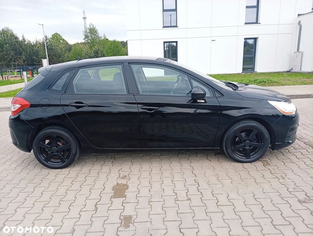 Citroën C4 HDi 90 Attraction - 8