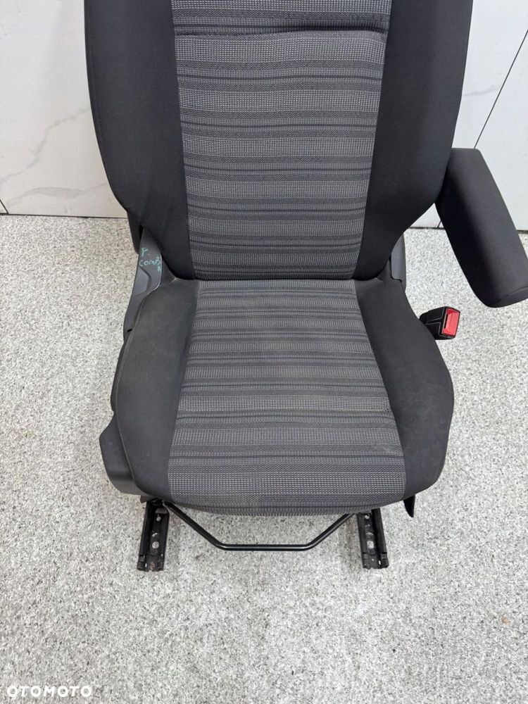 fotel prawy przód berlingo partner proace city combo e iv airbag - 8