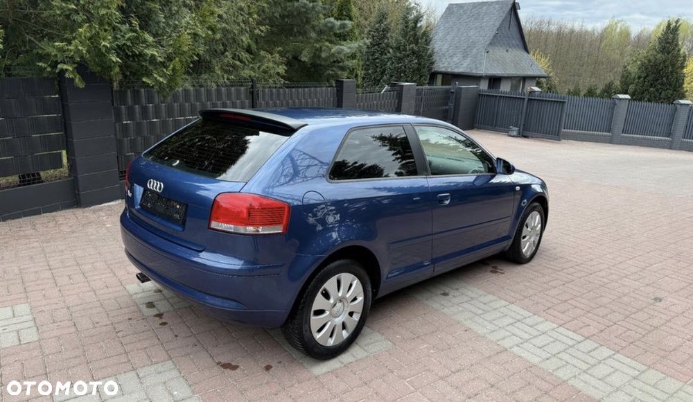 Audi A3 3-drzwiowe 1.6 Ambiente - 3