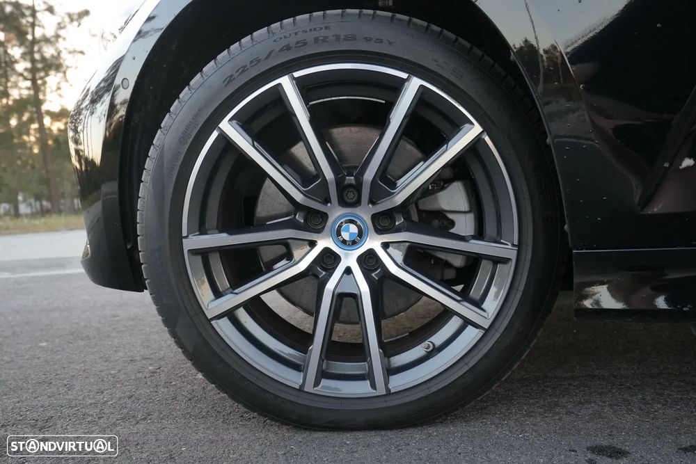 BMW 320 e Aut. Sport Line - 19