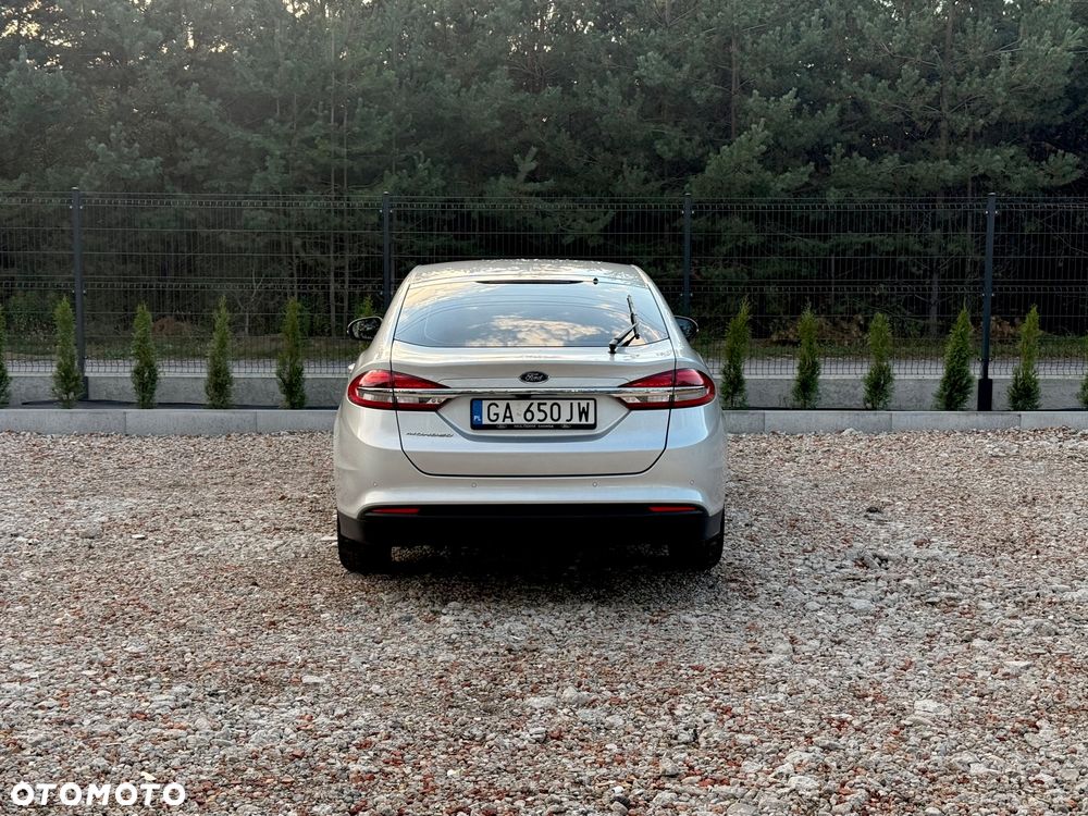 Ford Mondeo - 27