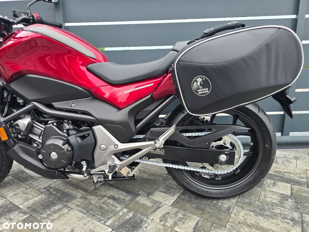 Honda NC - 12