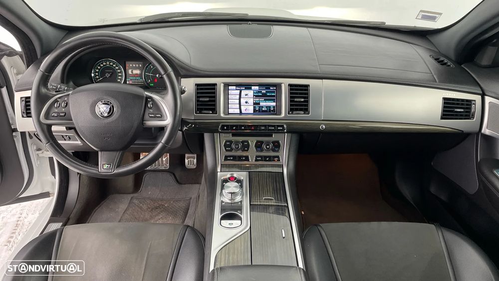 Jaguar XF Sportbrake 2.2 D R-Sport - 4