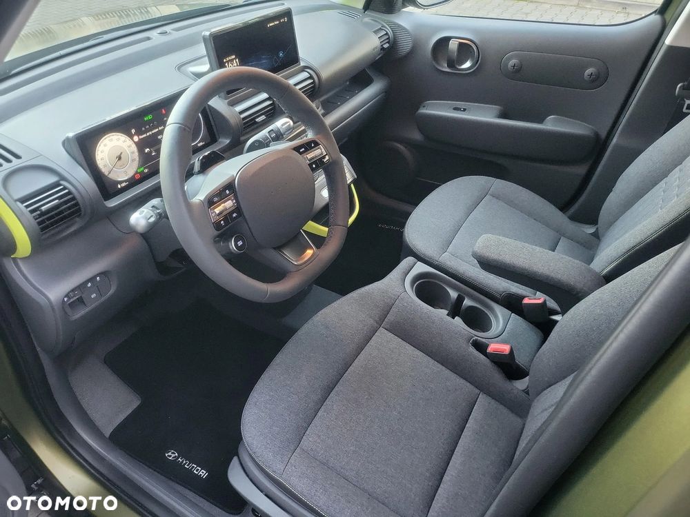 Hyundai Inster 49kWh Cross - 13