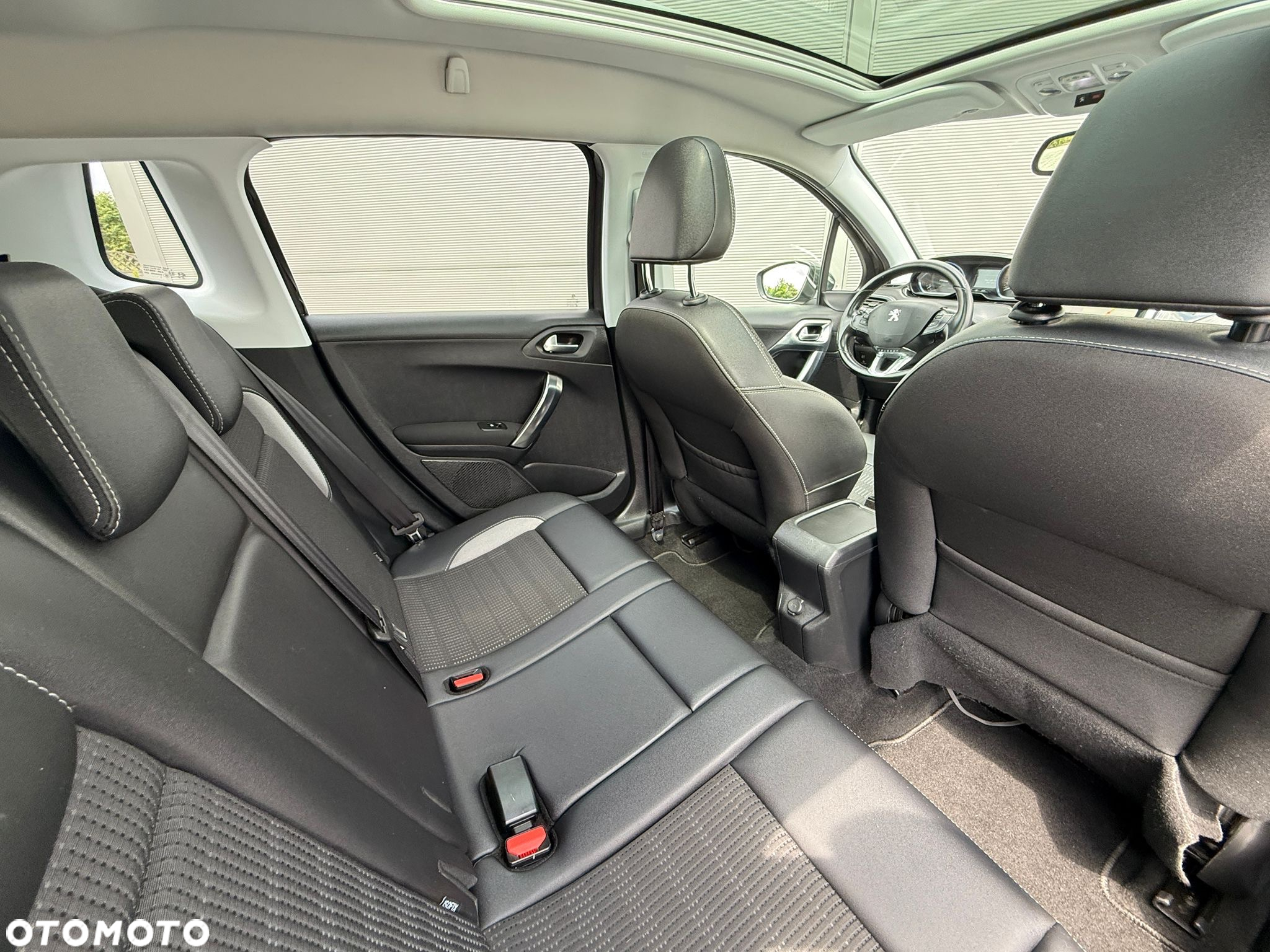 Peugeot 2008 PureTech 110 Stop&Start Crossway - 19