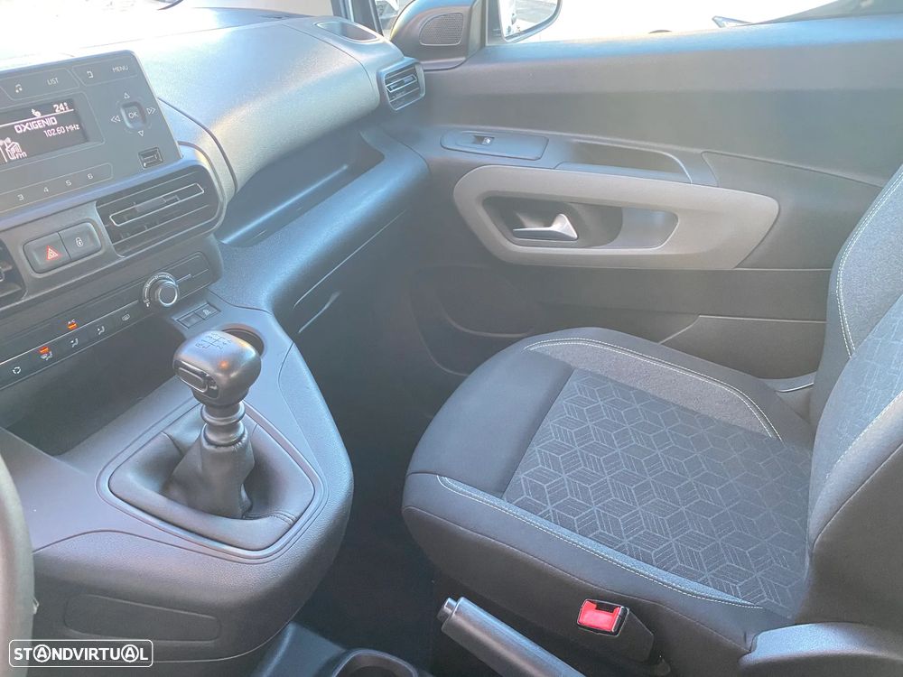Peugeot Rifter 1.2 PureTech Active - 17