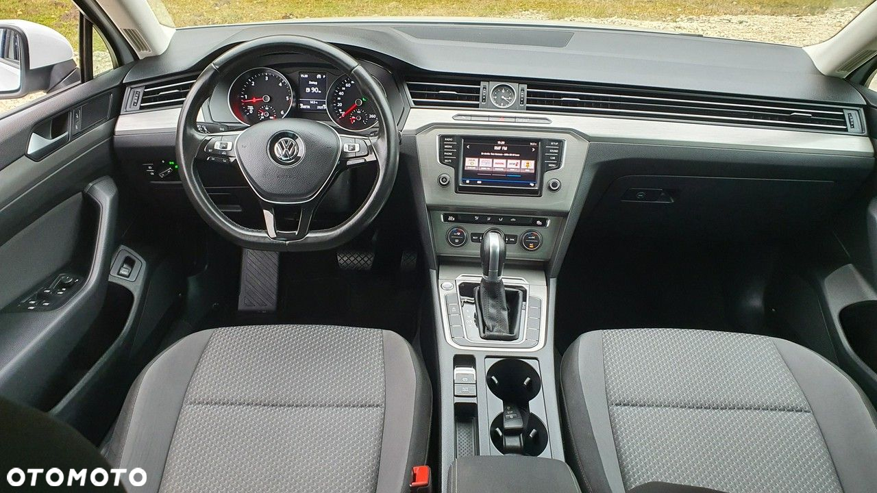 Volkswagen Passat Variant 2.0 TDI DSG (BlueMotion Technology) Trendline - 6