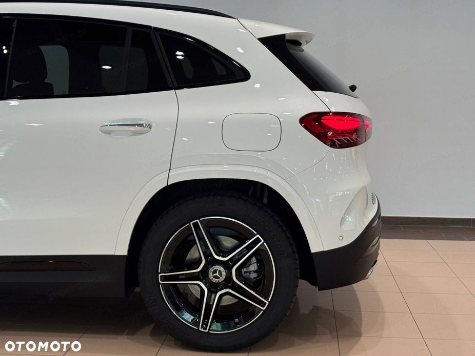 Mercedes-Benz GLA 200 AMG Line - 8