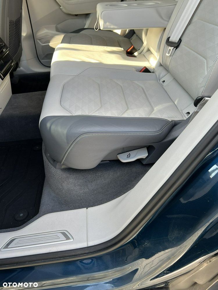 Volkswagen Touareg - 33