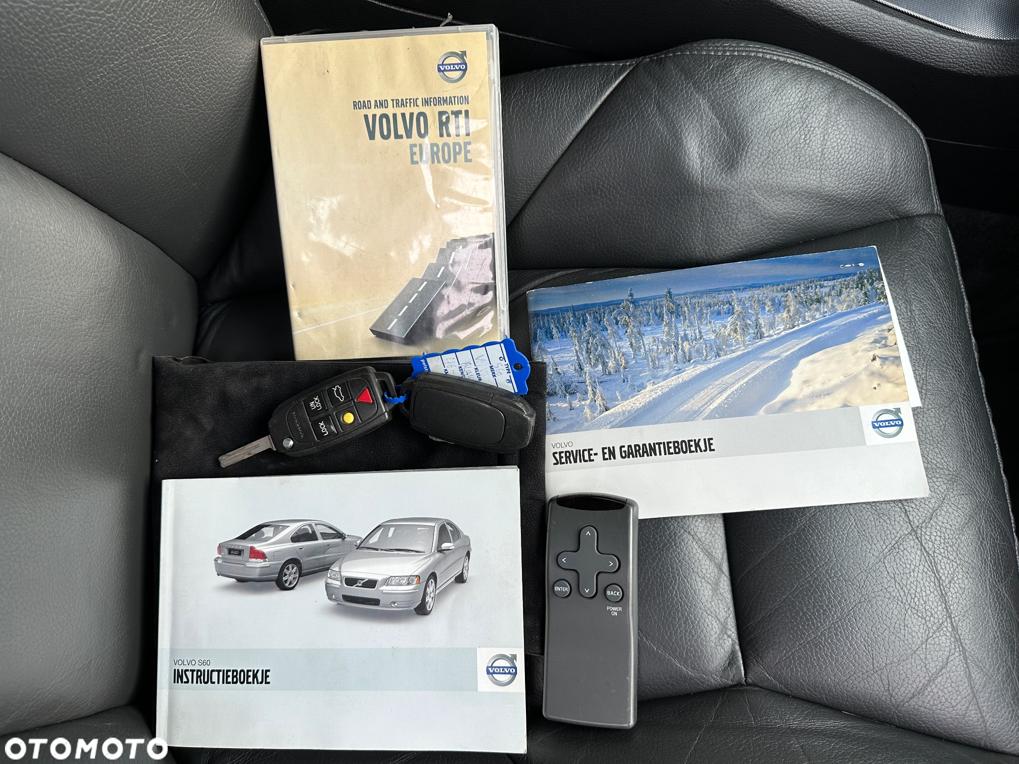 Volvo S60 2.4D Momentum - 25