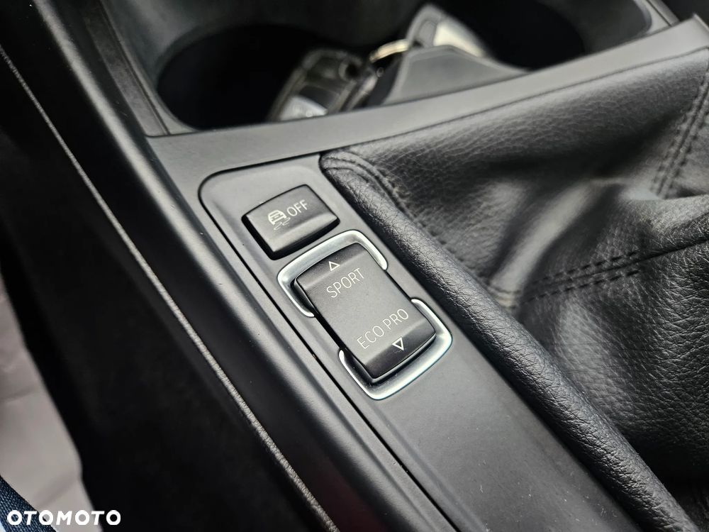BMW Seria 1 116i - 15