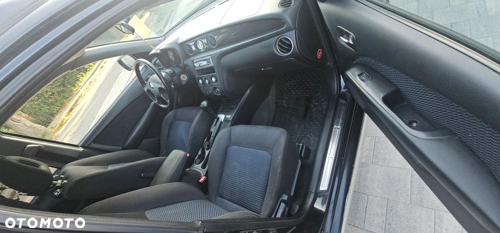Mitsubishi Outlander - 7