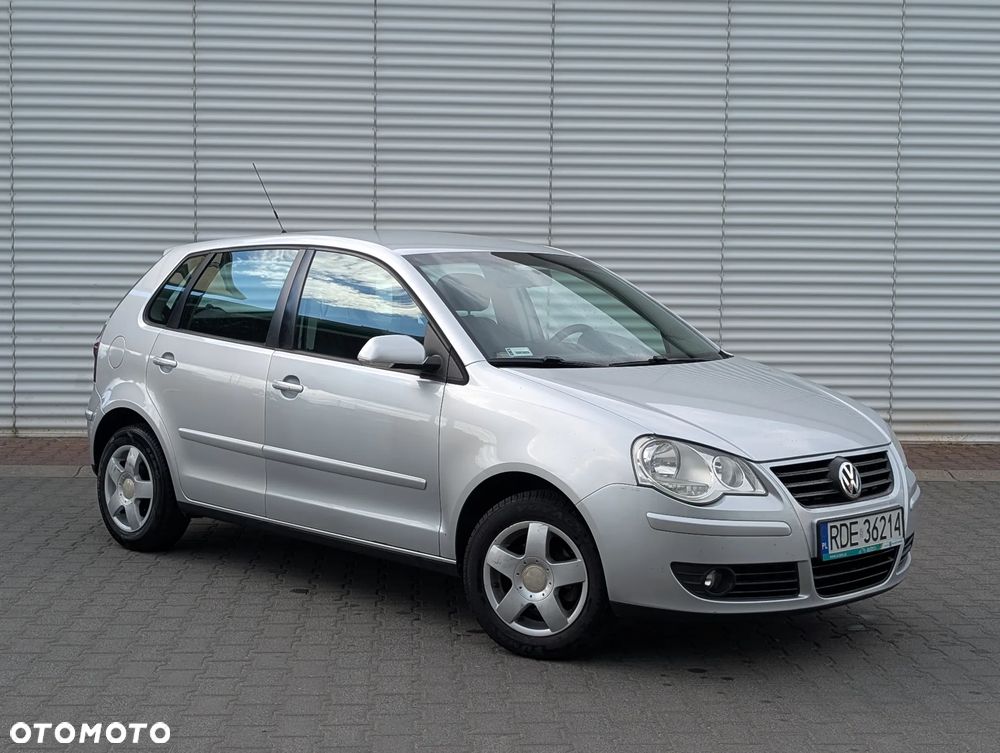 Volkswagen Polo 1.4 16V Comfortline - 4