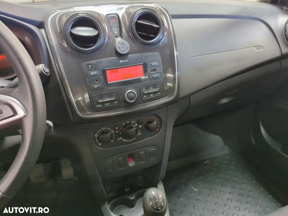 Dacia Logan 1.0 SCe SL PLUS - 6