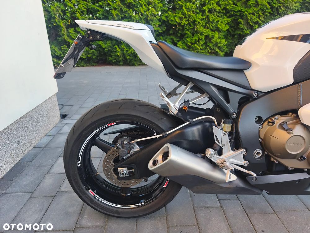 Honda CBR - 15