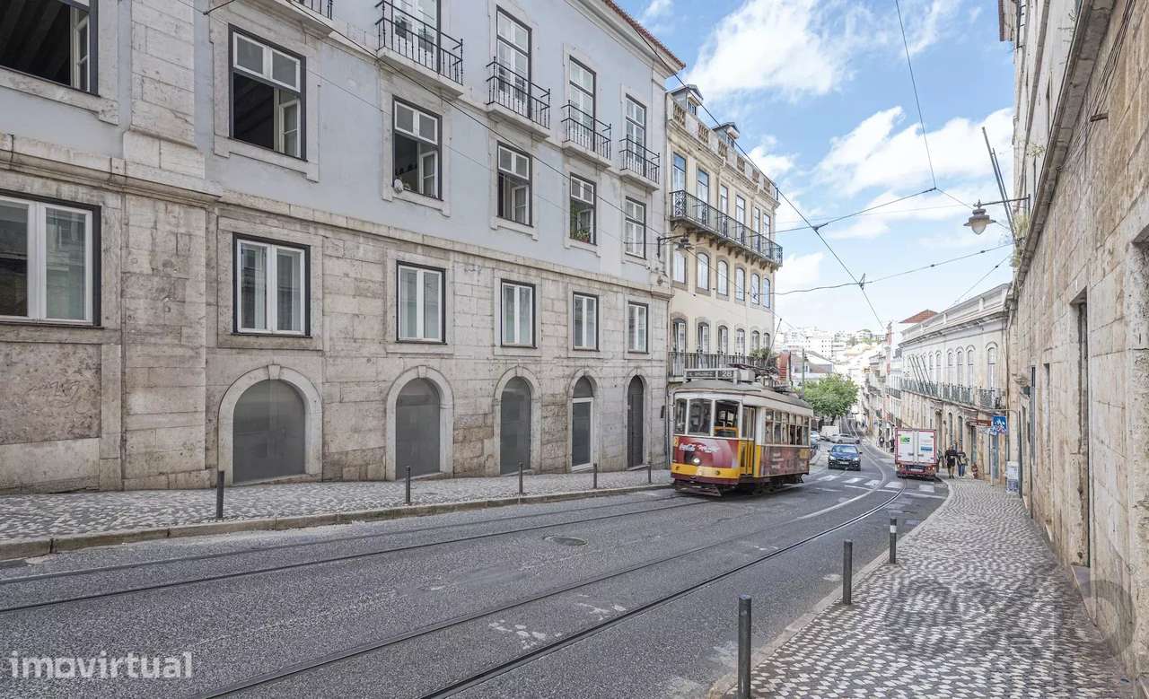 Loja de Prestígio junto ao Chiado - Grande imagem: 2/20