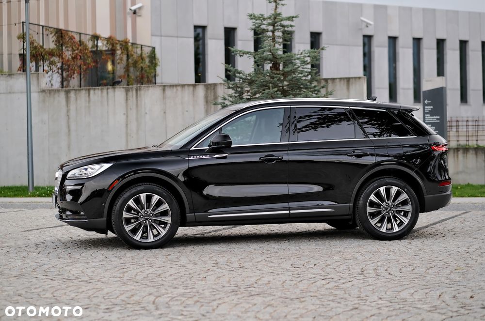 Lincoln Corsair - 10