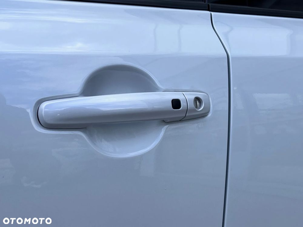 Suzuki Vitara 1.4 Boosterjet mHEV Elegance 2WD - 11