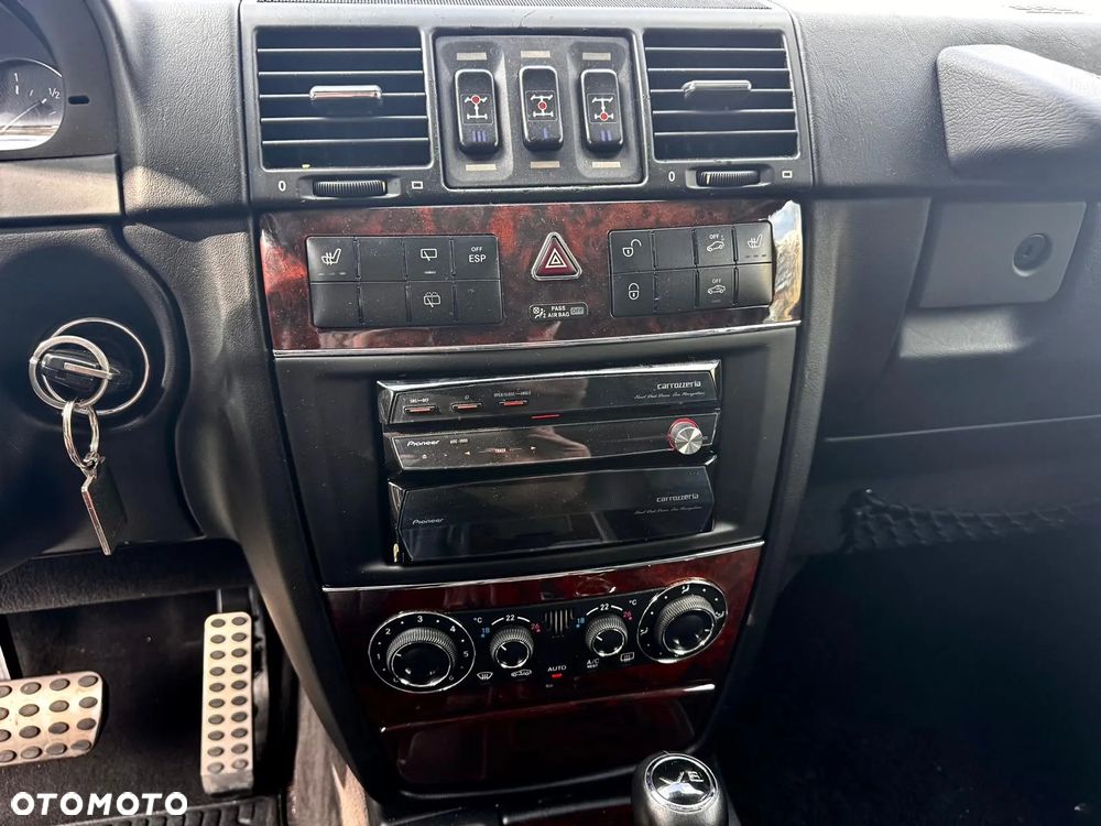 Mercedes-Benz Klasa G 500 7G-TRONIC - 17