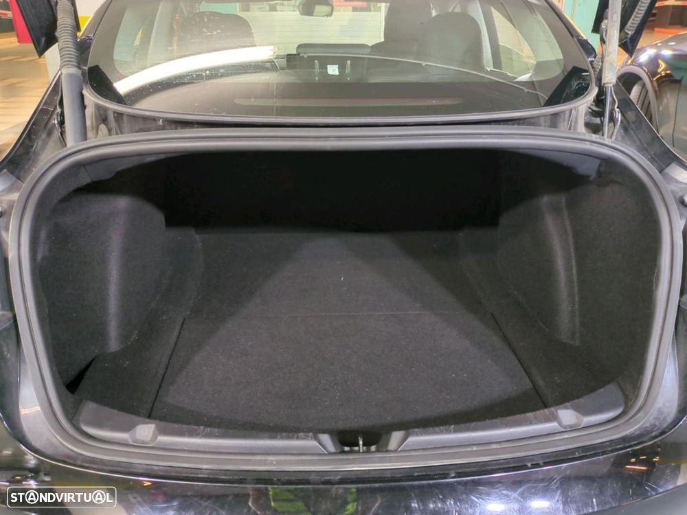 Tesla Model 3 Long-Range Dual Motor AWD - 13