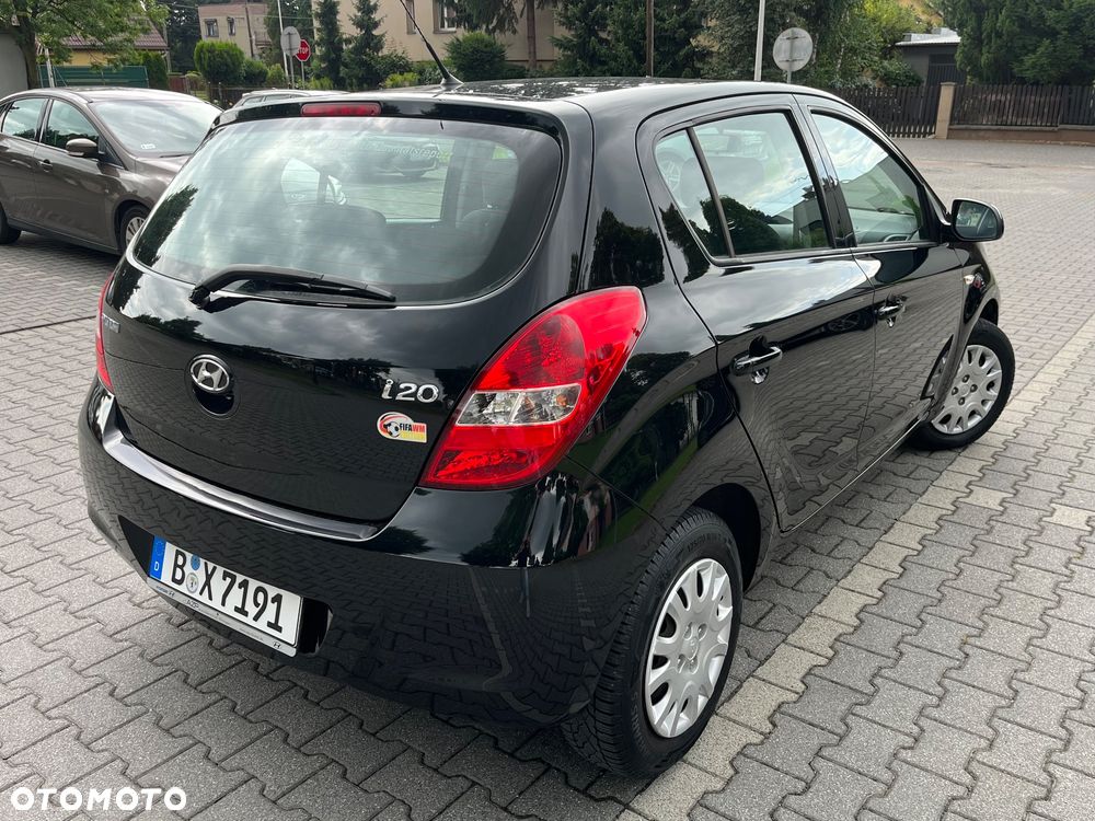 Hyundai i20 1.2 FIFA WM Edition - 4