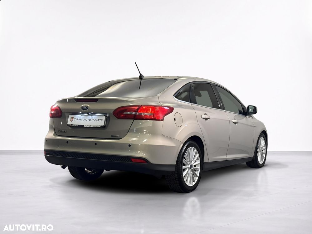 Ford Focus - 7