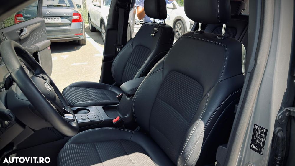 Ford Kuga 2.5 Duratec FWD FHEV Titanium - 7