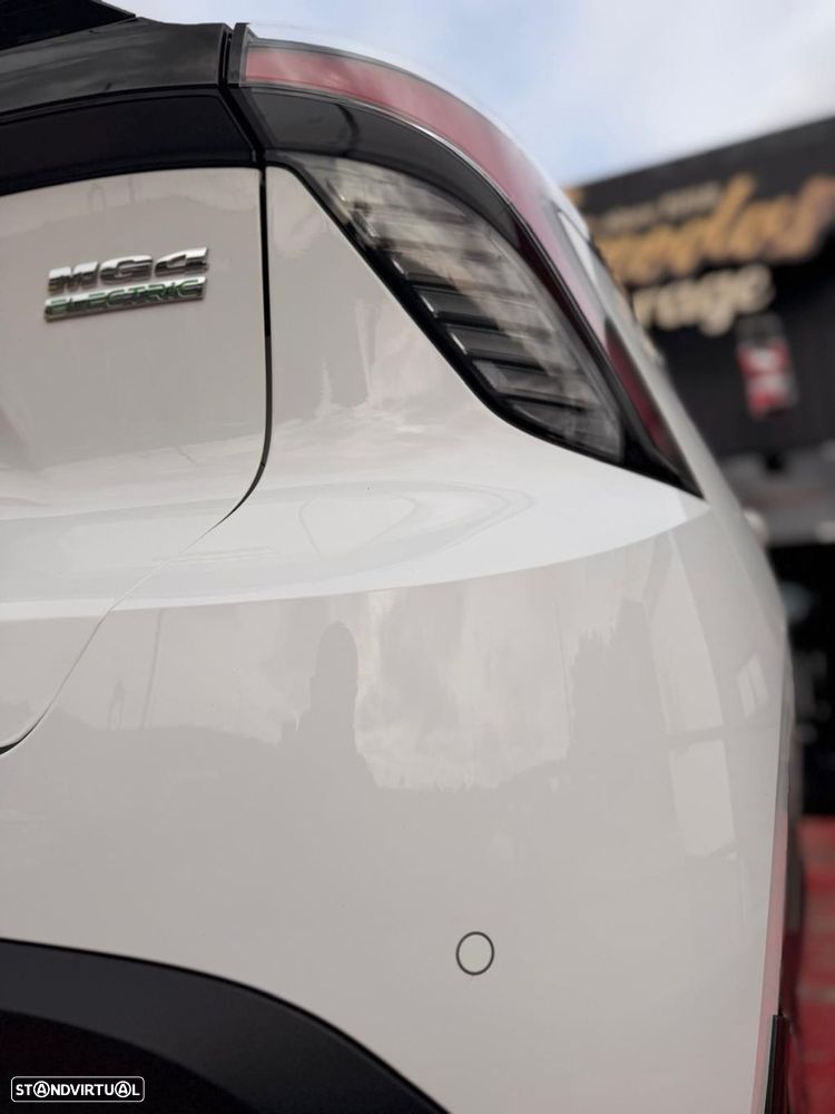 MG MG4 51 kWh Standard - 13