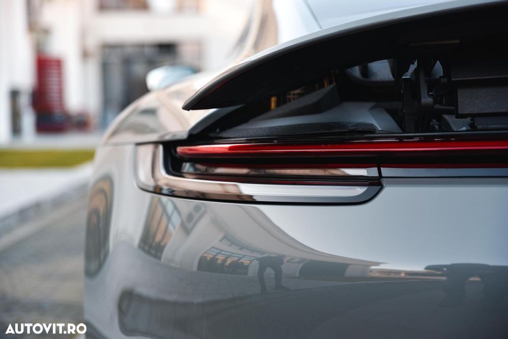 Porsche 911 4S PDK - 7