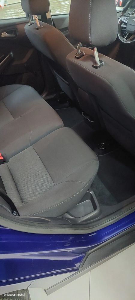 Ford Focus 1.0 EcoBoost S&S COOL&CONNECT - 10
