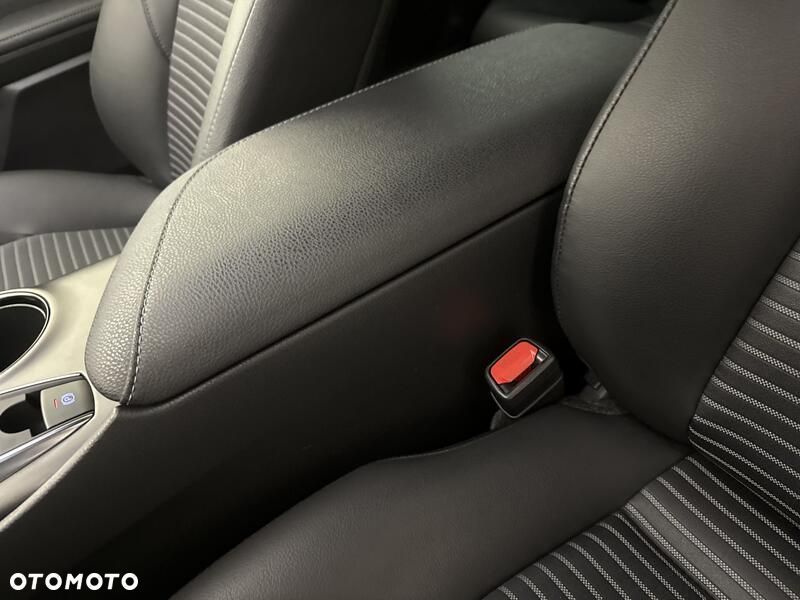 Toyota Camry 2.5 Hybrid Prestige CVT - 20