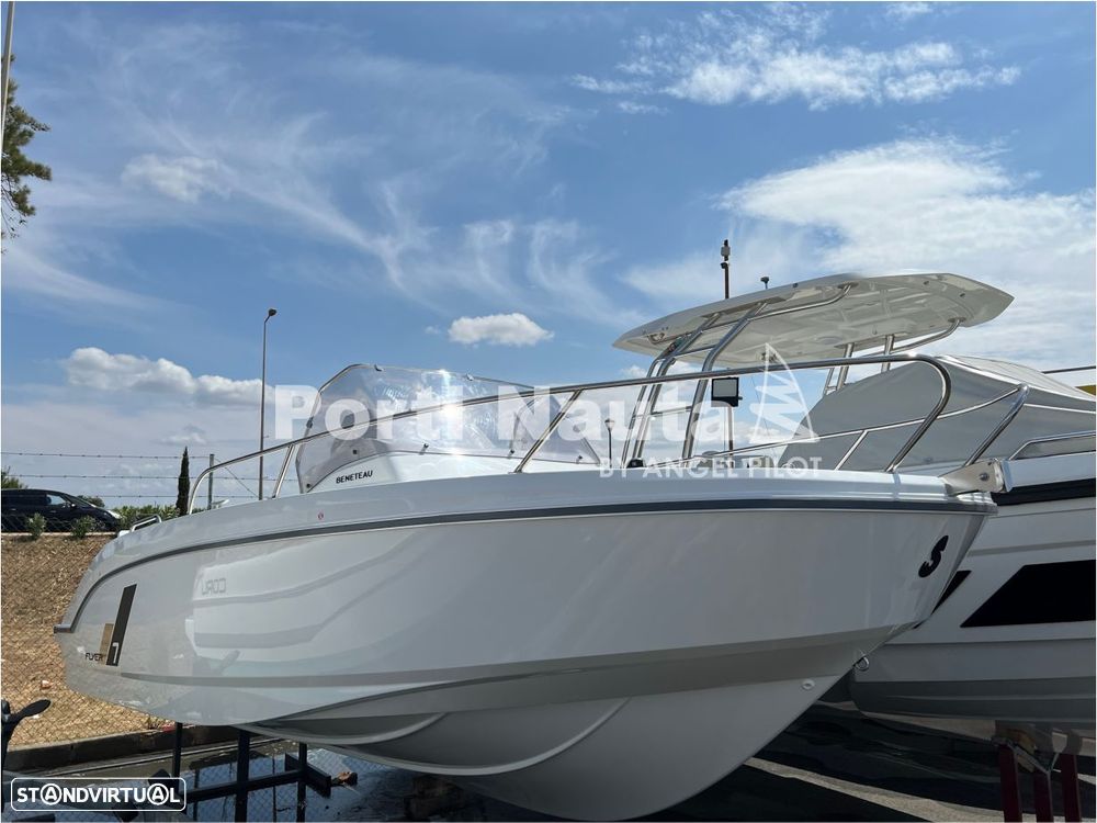Beneteau Flyer 7 Sundeck - 6