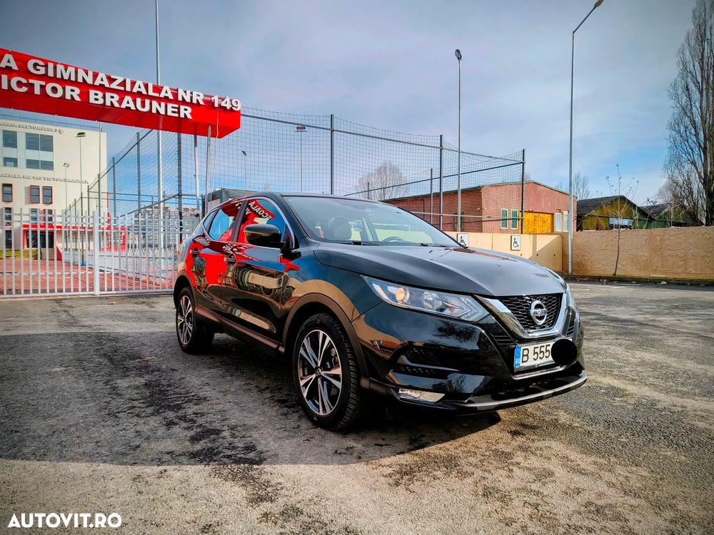 Nissan Qashqai 1.7 dCi Xtronic ALL-MODE 4x4i ACENTA - 1