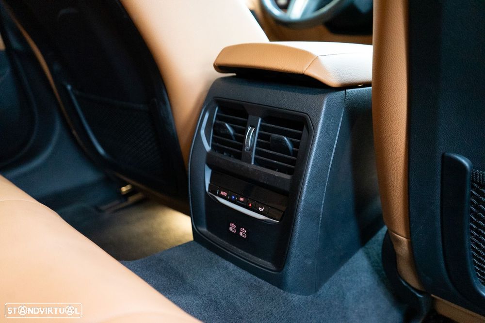 BMW i4 M50 Gran Coupe - 58