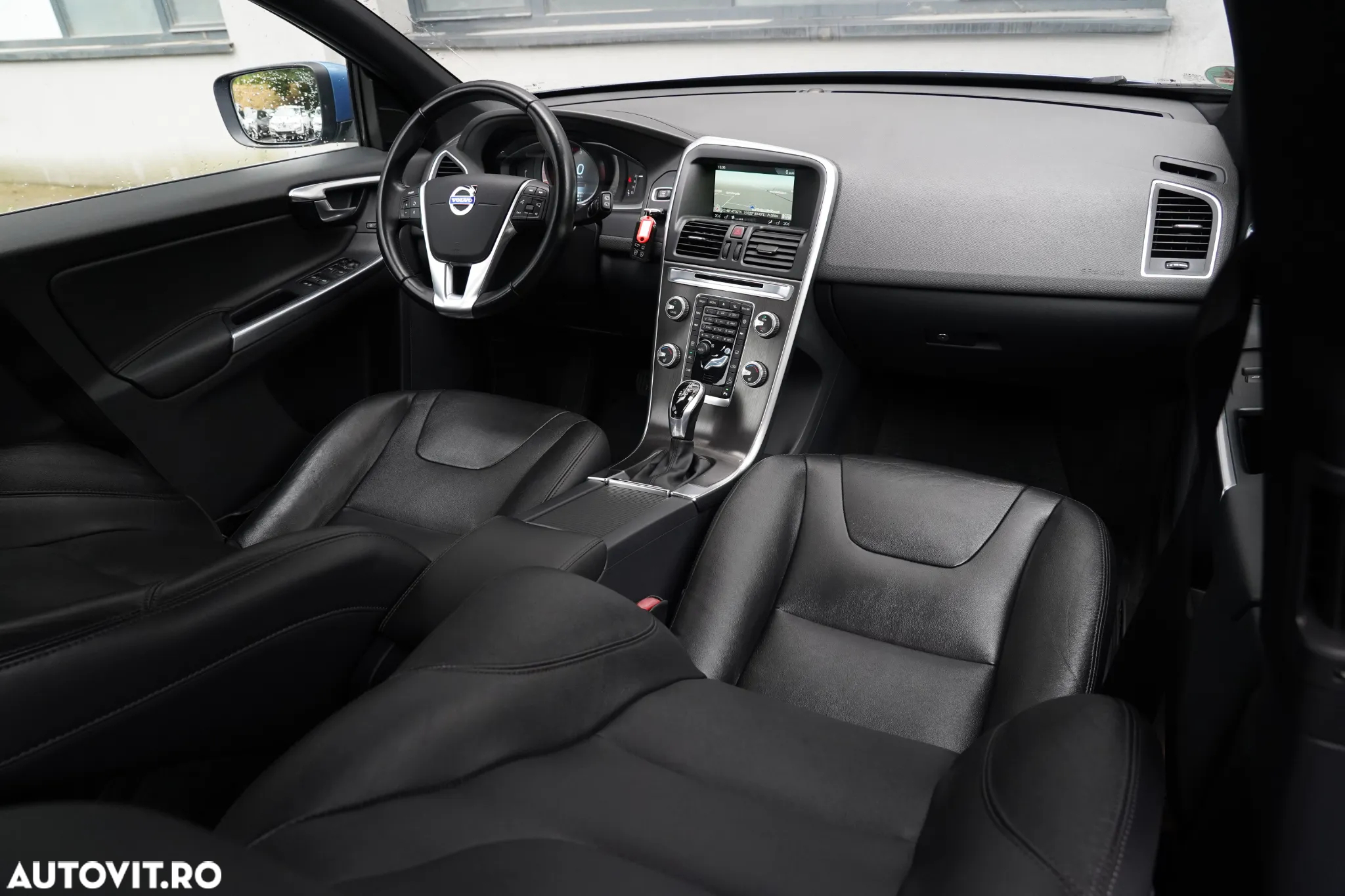 Volvo XC 60 D4 AWD Geartronic Summum - 13