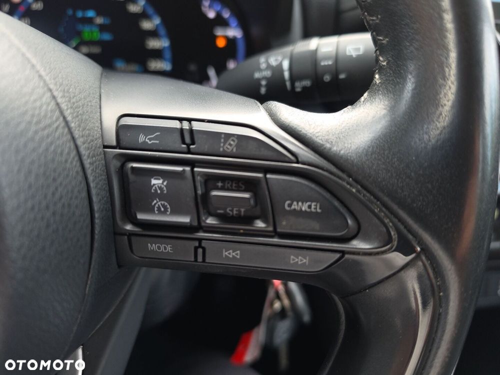 Toyota Yaris Cross Hybrid 1.5 Comfort 4x4 - 24