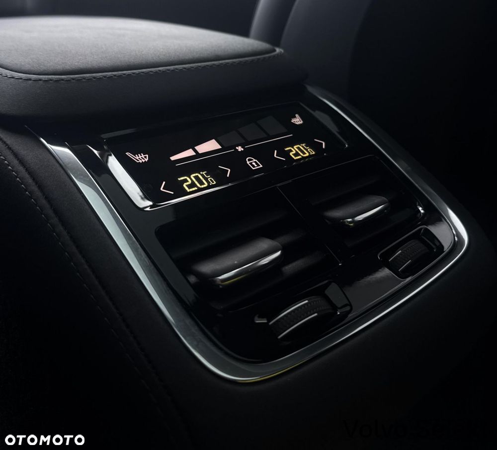 Volvo XC 90 - 32