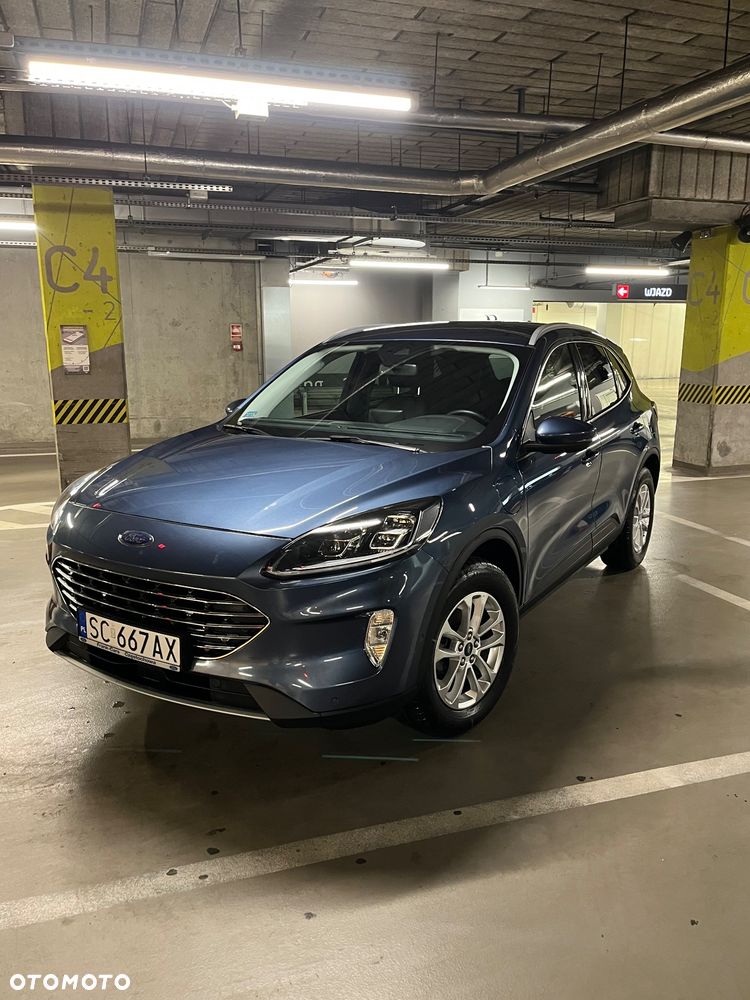 Ford Kuga - 1